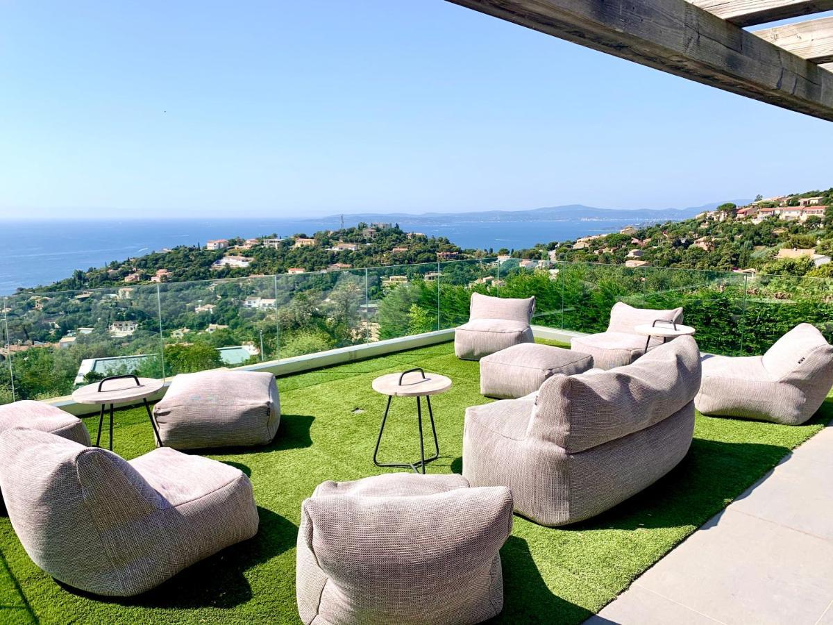 Вилла Vue Panoramique Sur La Baie De St Tropez Лес-Иссамбр Экстерьер фото